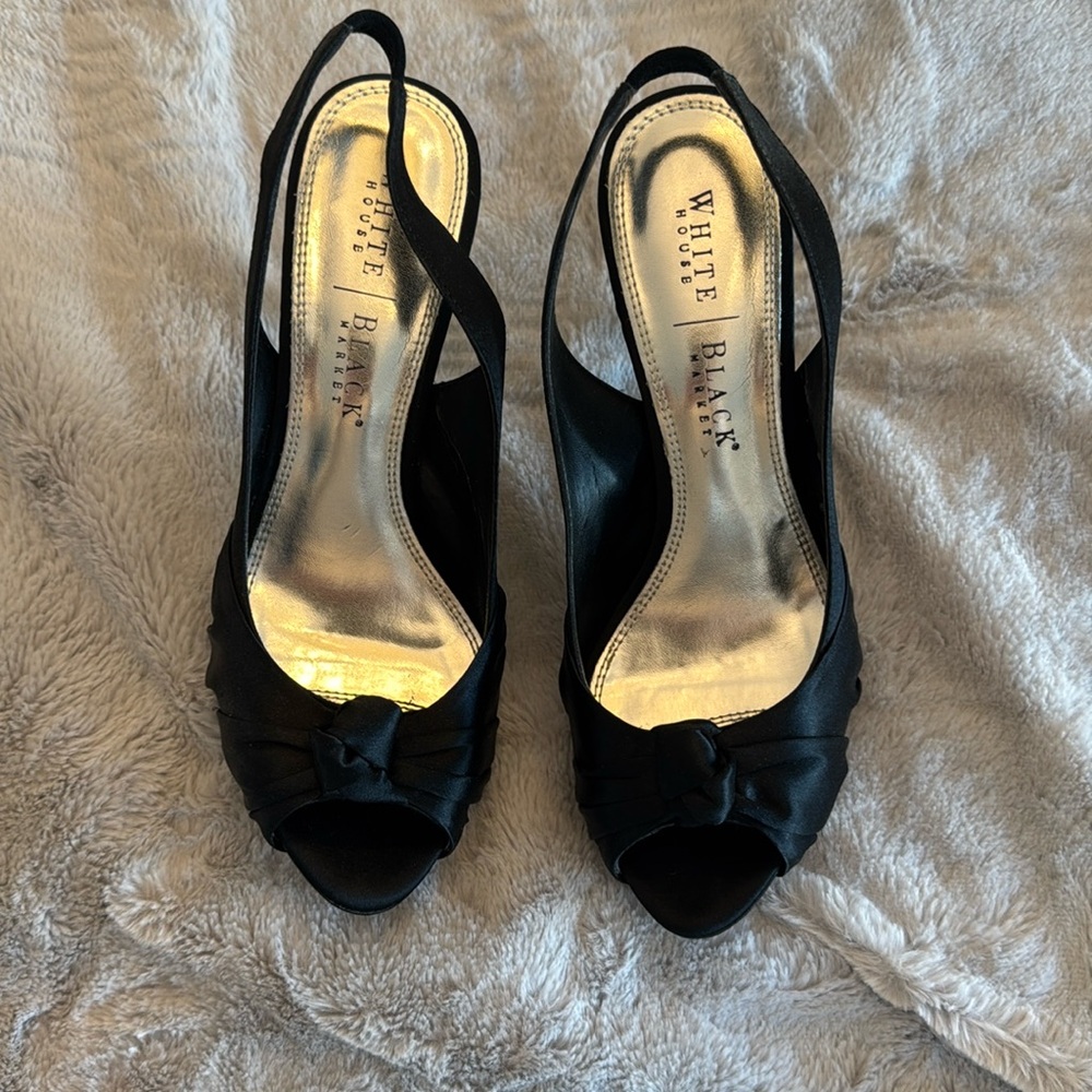 White House Black Market Darling Size 8 Gently Worn